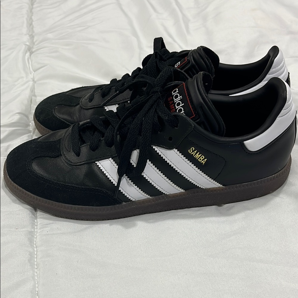 women Adidas Black and White Athletic Samba Shoes